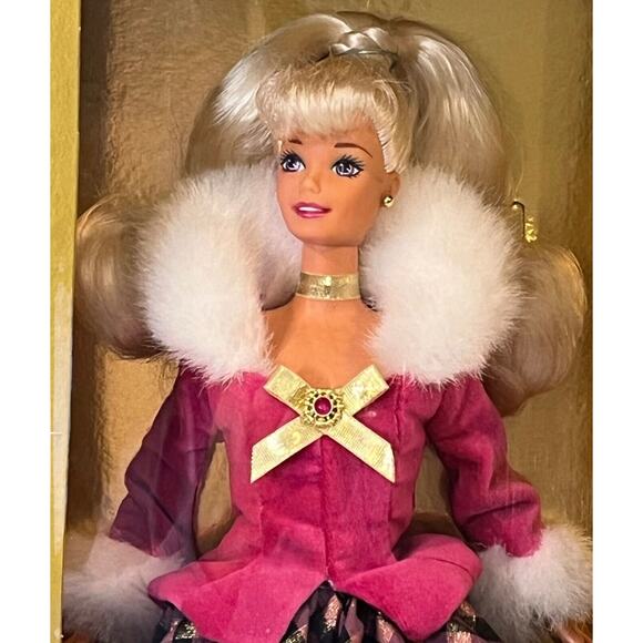 1996 WINTER RHAPSODY BARBIE DOLL Avon Exclusive 2nd In Series Blonde Gold BOX - Picture 2 of 5
